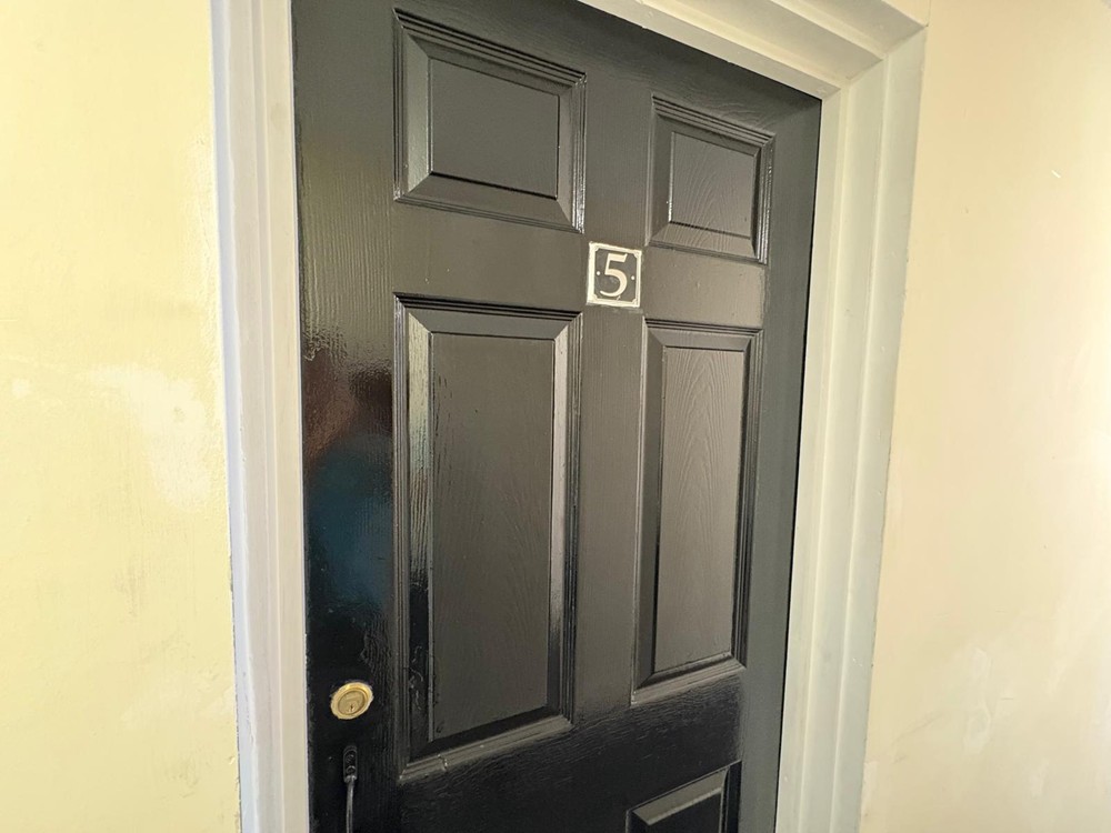 Flat , High Street, MK40