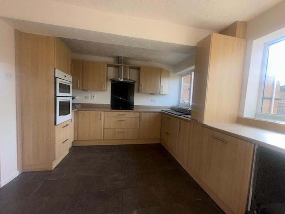 Landseer Walk, Manton Heights, MK41