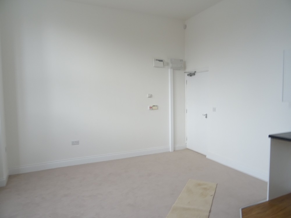 Flat , The Paddington, MK40
