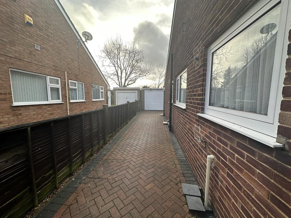 Portland Close, Bedford, MK41