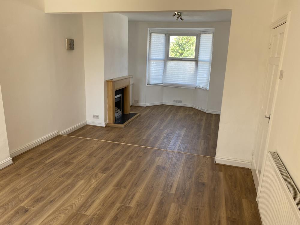 Pratt Road, Rushden, NN10