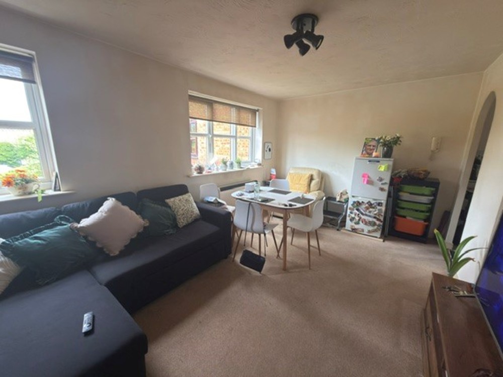 Redwood Grove, Bedford, MK42