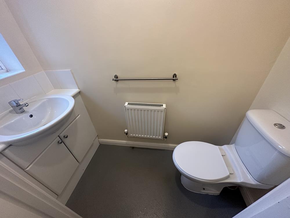 Wood End Close, Sharnbrook, MK44