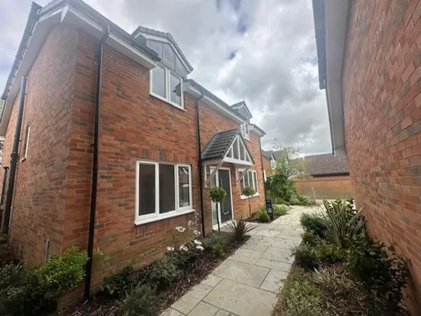 Bedford Road, Great Barford, MK44