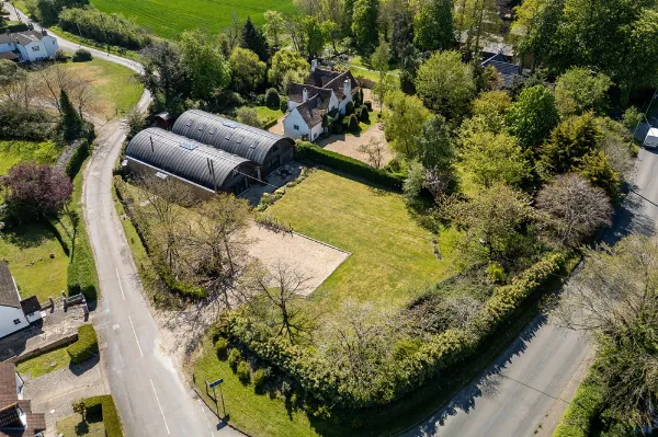 Honeydon Road, Colmworth, MK44