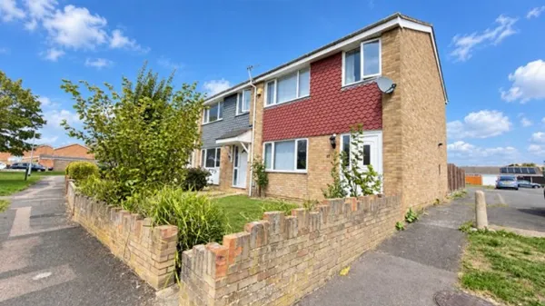 Kenilworth Walk, Bedford, MK41, photo 1 of 15