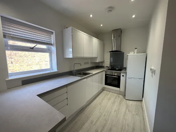 Flat, Goldington Avenue, Bedford, MK40