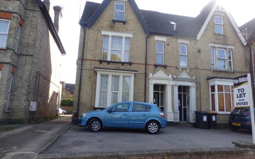 Clapham Road, Bedford, MK41