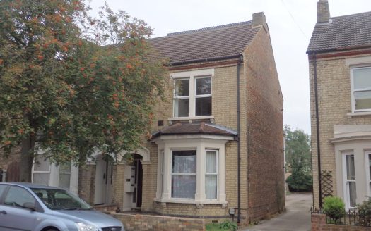 Flat , Goldington Avenue, MK40