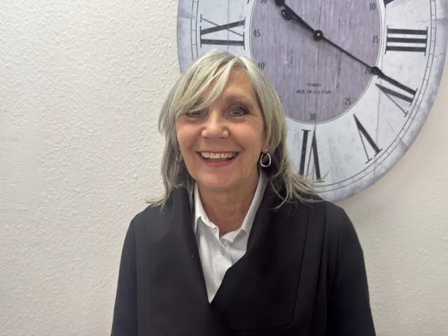Christine Hill, Price Wallace